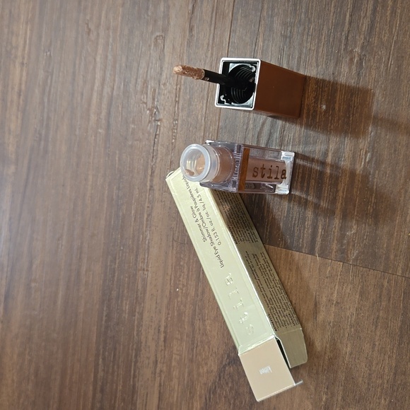 NIB Stila Shimmer & Glow Liquid Eye Shadow Color Kitten 0.153 oz. / 4.5mL - Picture 1 of 8